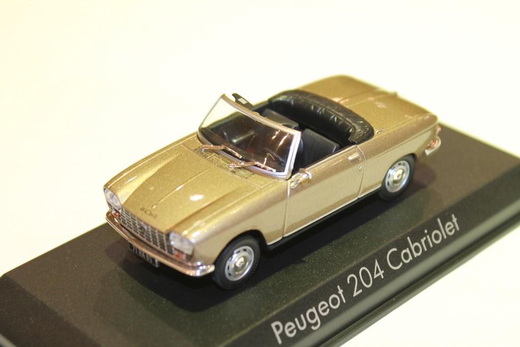 PEUGEOT 204 CABRIOLET 1967 BEIGE NOREV 1/43°