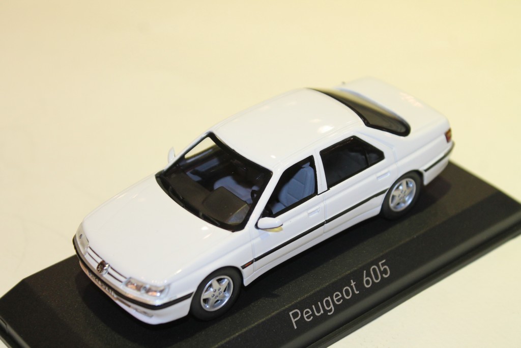 PEUGEOT 605 BLANCHE 1988 NOREV 1/43°