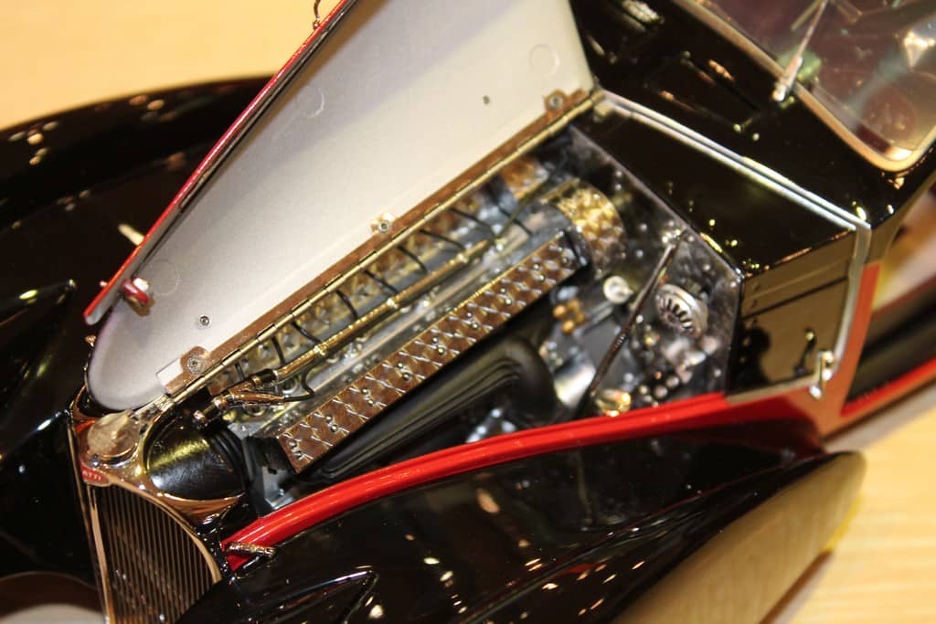 BUGATTI TYPE 57 SC 1937 ROUGE/NOIR BAUER 1/12°