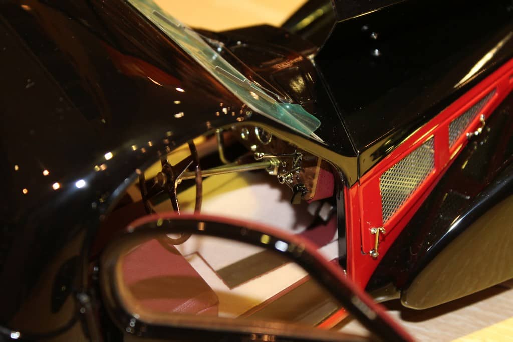 BUGATTI TYPE 57 SC 1937 ROUGE/NOIR BAUER 1/12°