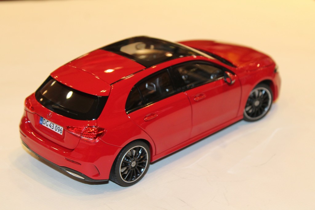 MERCEDES CLASSE-A 2018 ROUGE NOREV 1/18°