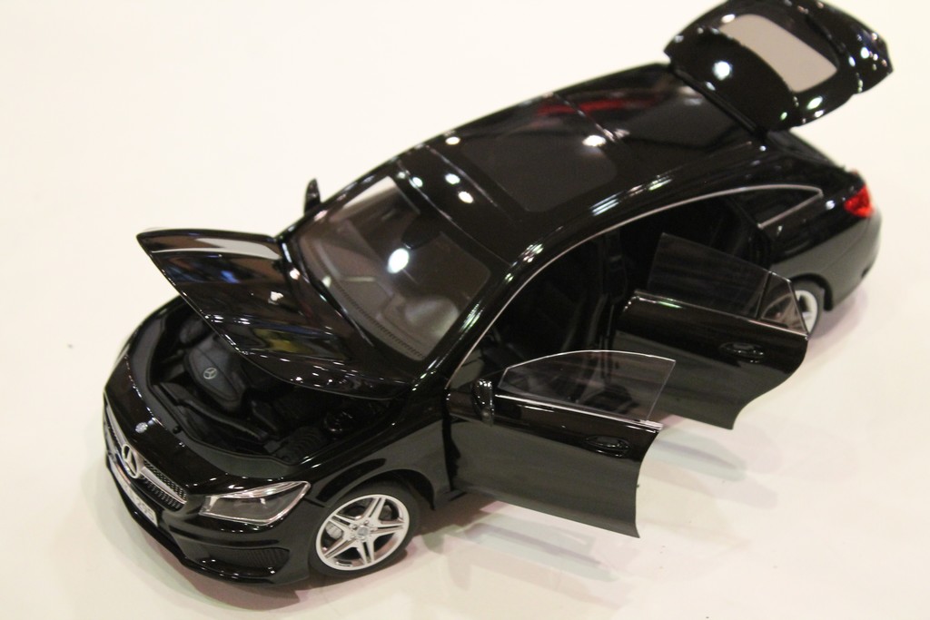 MERCEDES CLA SHOOTING BRAKE 2015 NOIR NOREV 1/18°