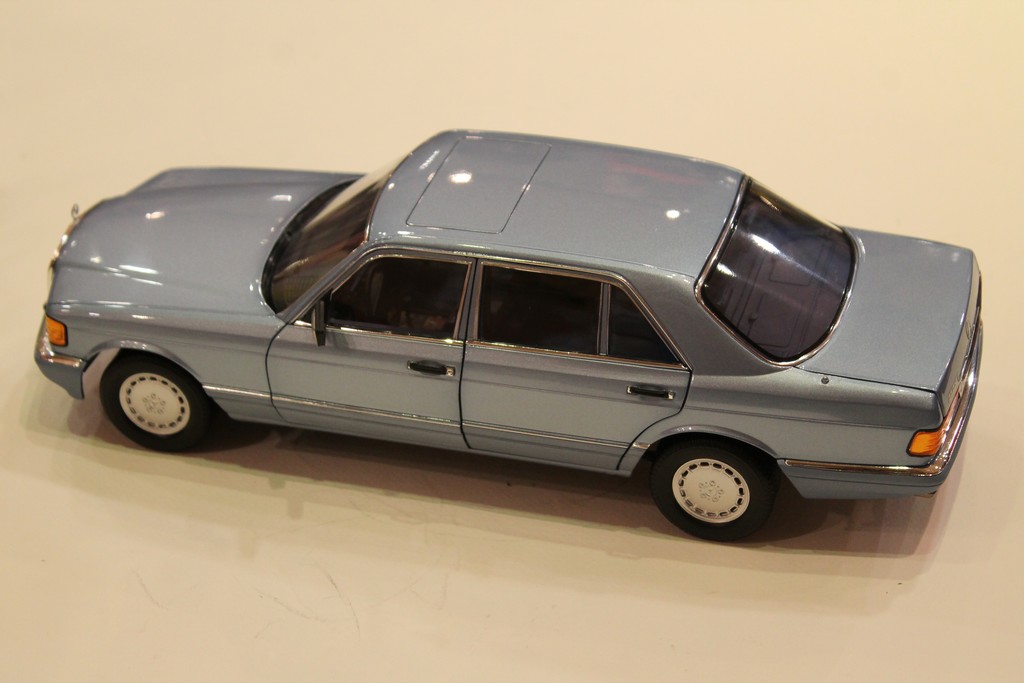 MERCEDES 560 SEL 1991 BLEU NOREV 1/18°