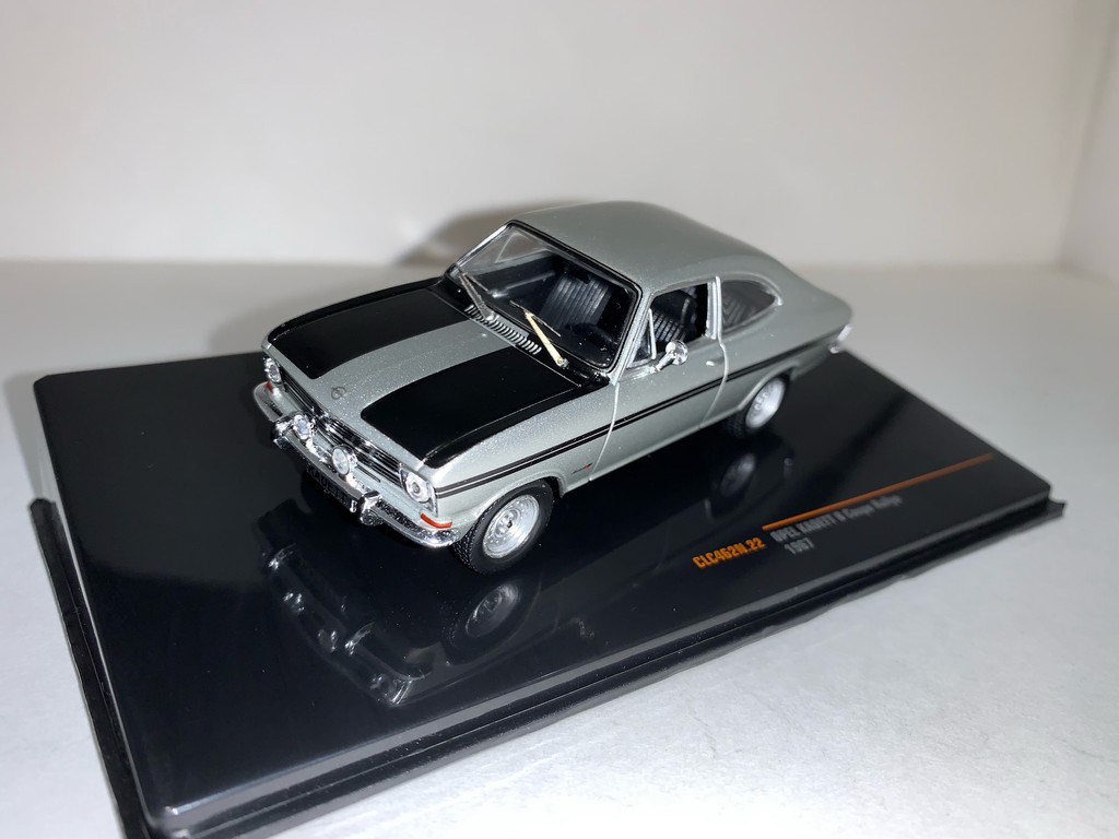 OPEL KADETT B COUPE RALLYE 1967 IXO 1/43°
