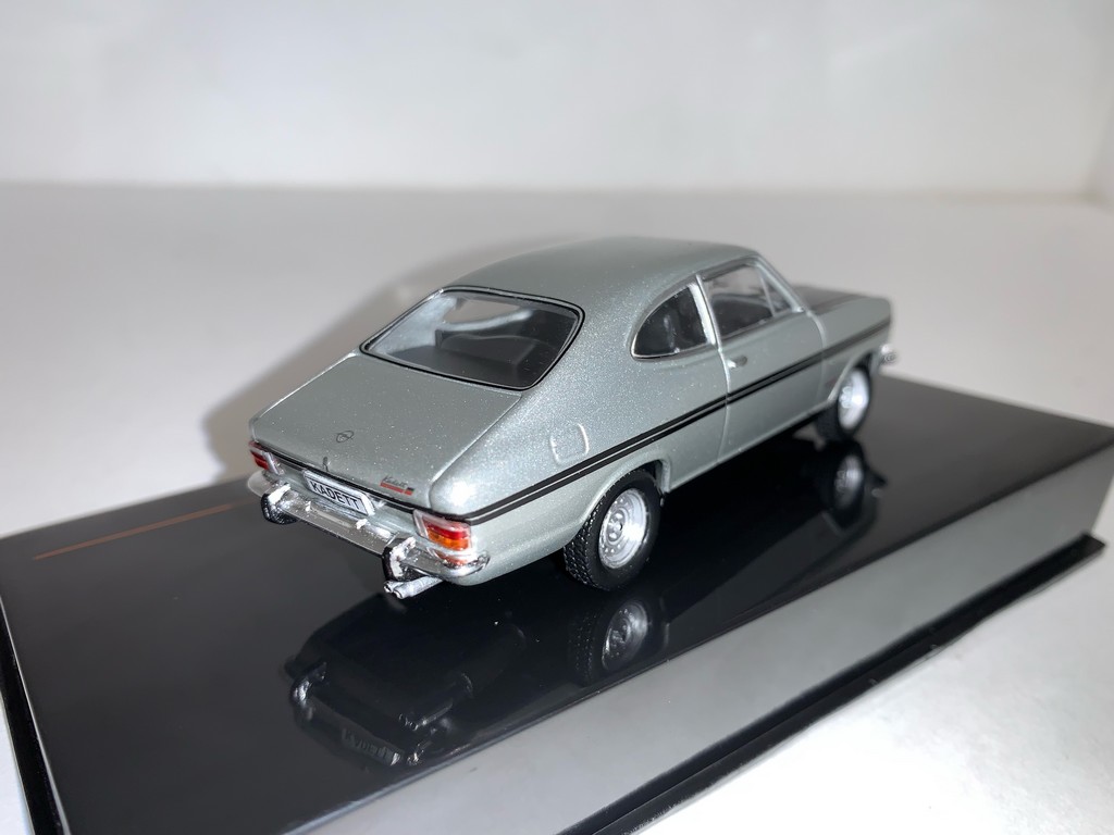 OPEL KADETT B COUPE RALLYE 1967 IXO 1/43°
