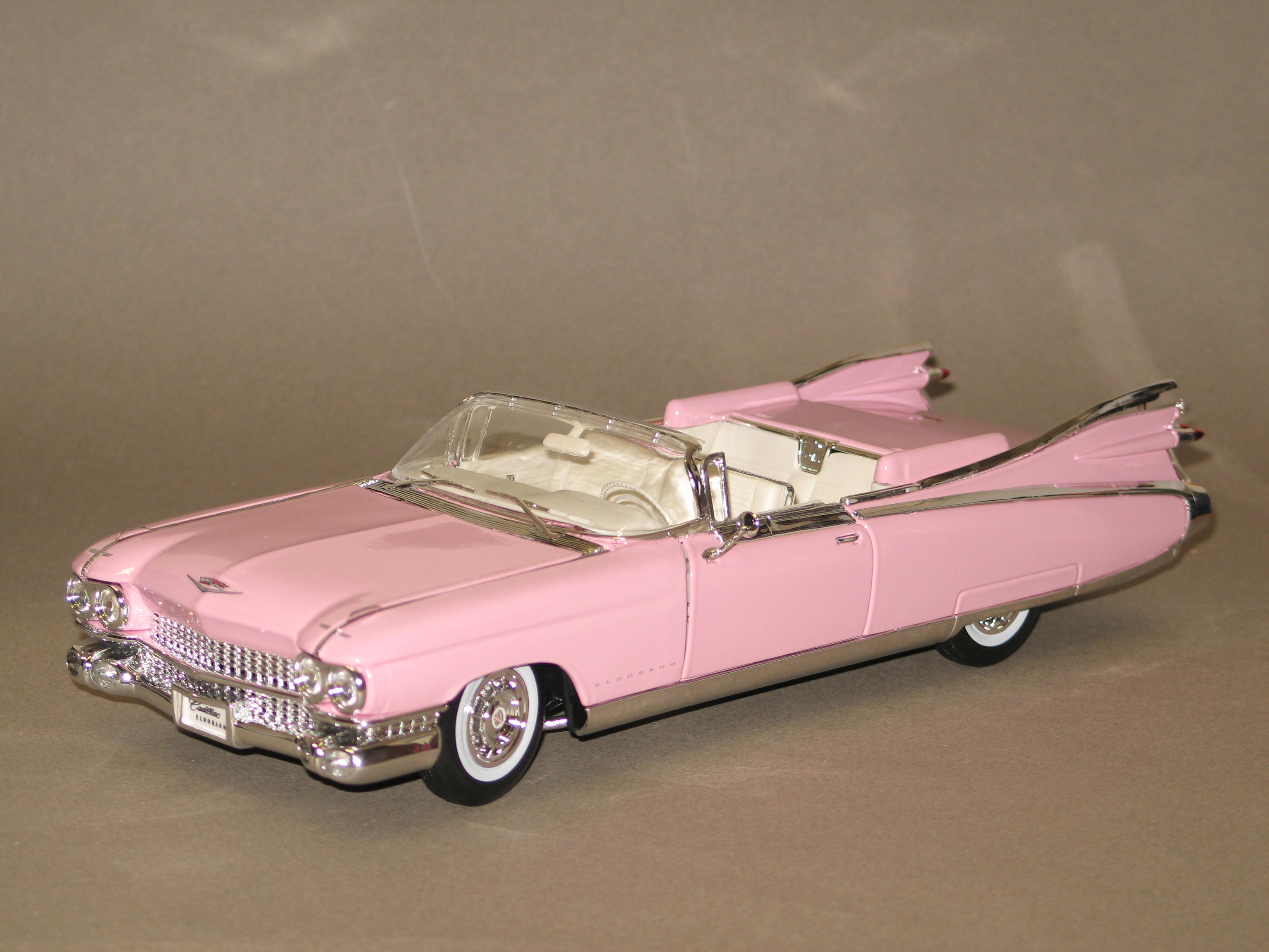 CADILLAC ELDORADO BIARRITZ 1959 MAISTO 1/18°