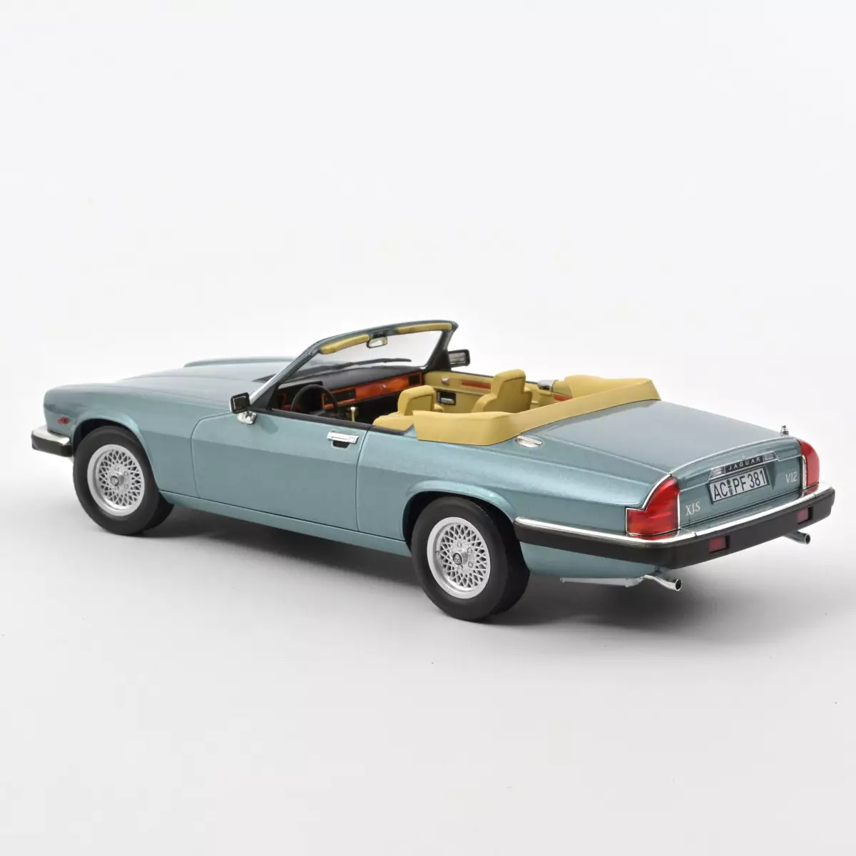 JAGUAR XJ-S 5.3H.E 1988 BLEU NOREV 1/18°