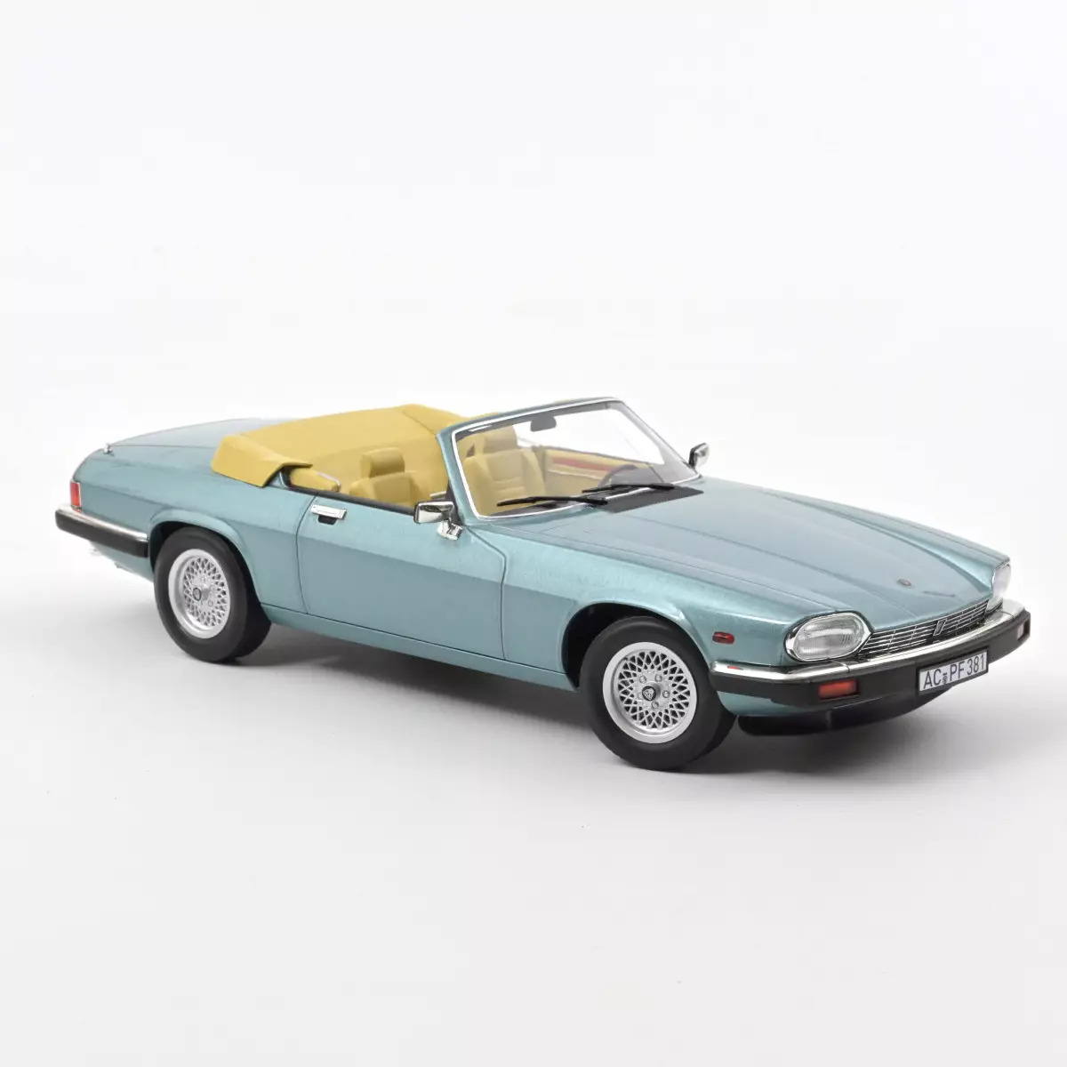 JAGUAR XJ-S 5.3H.E 1988 BLEU NOREV 1/18°