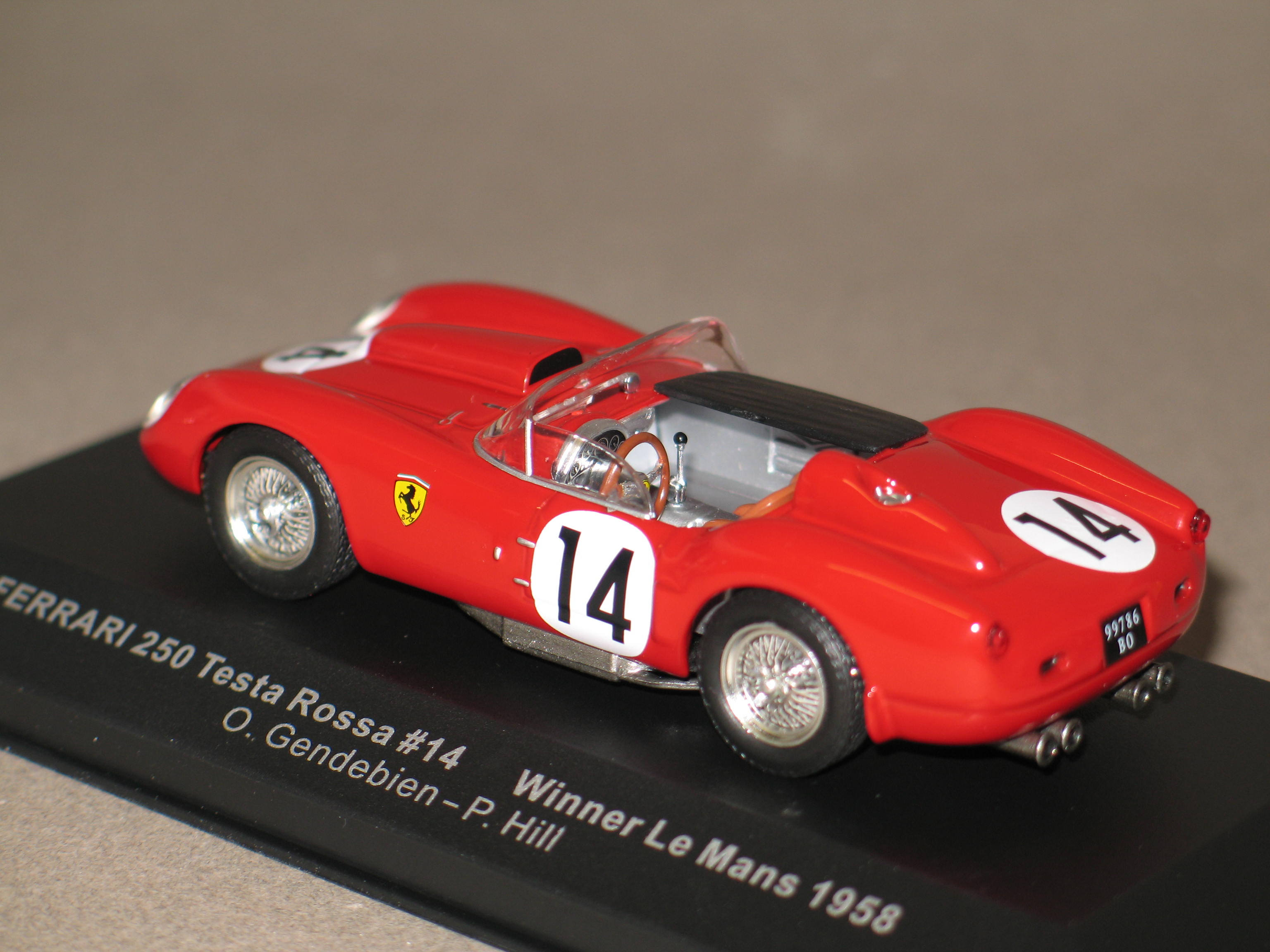 FERRARI 250 TR WIN LM 1958 1/43° IXO