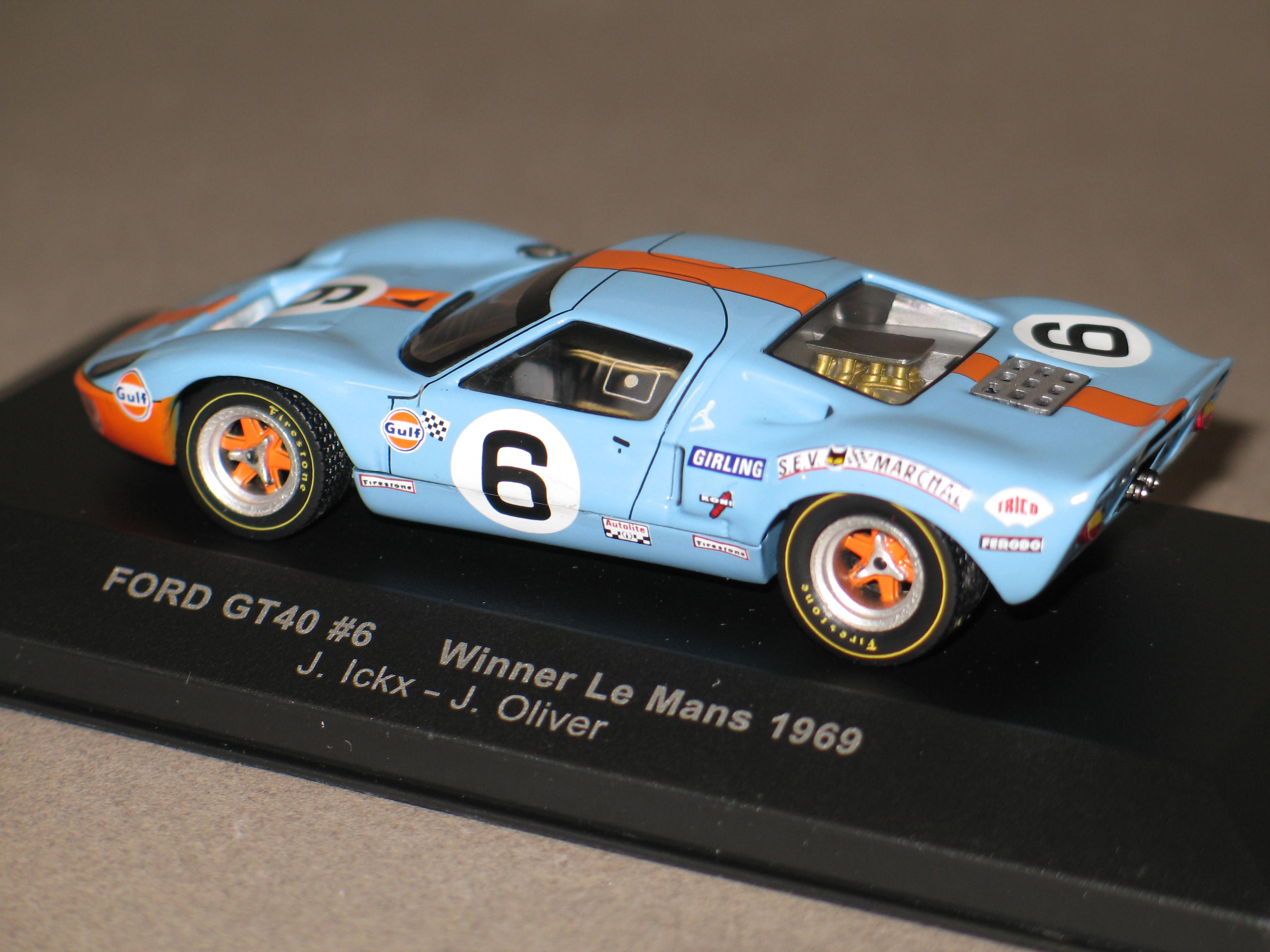FORD GT40 WIN LM1969 IXO 1/43°
