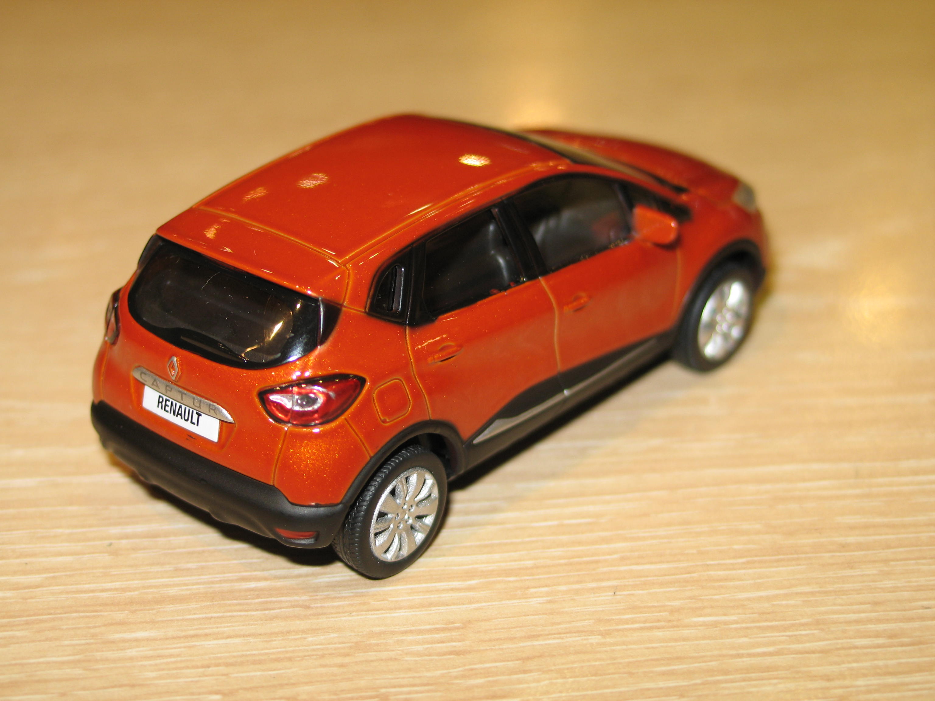 RENAULT CAPTUR 2013 ORANGE NOREV 1/43°