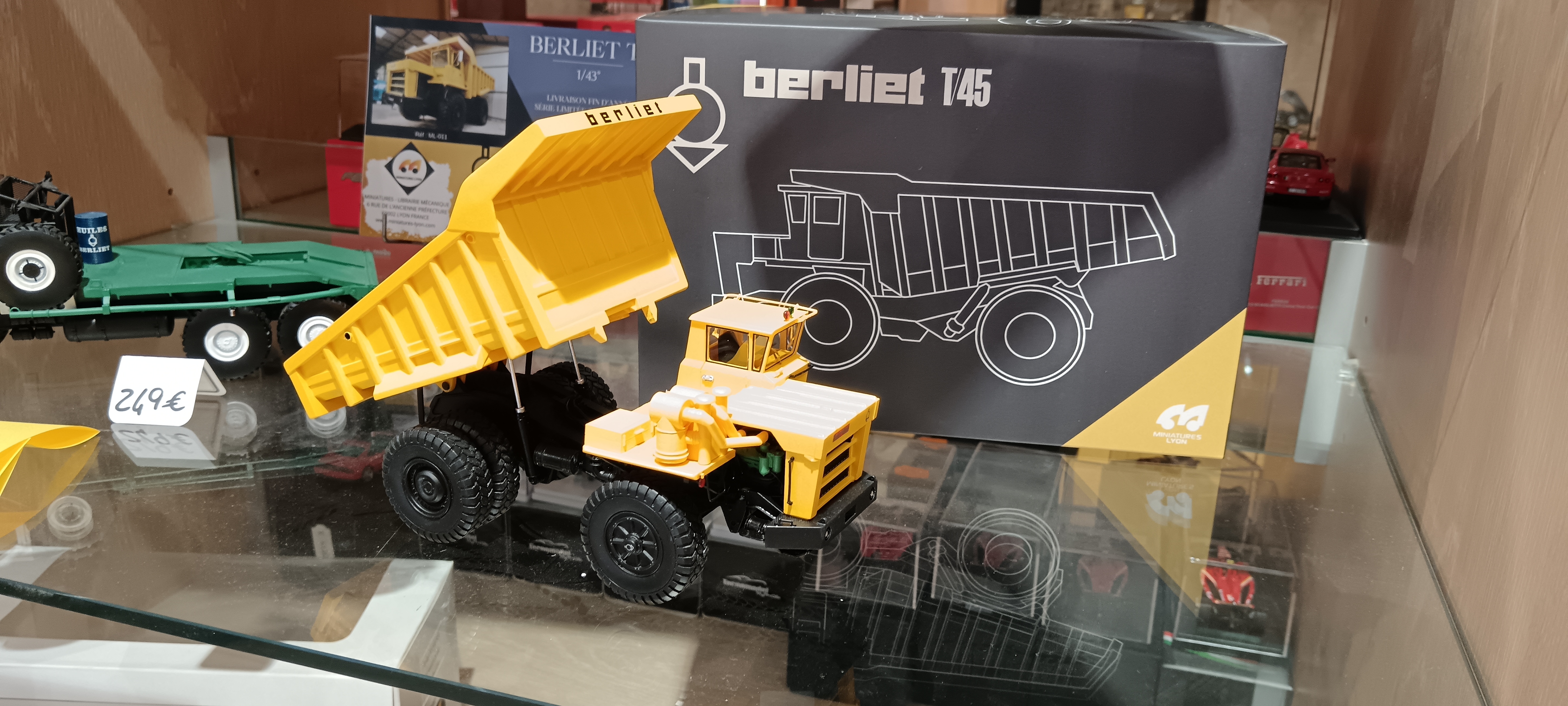 Available ! Berliet T45 Miniatures Lyon