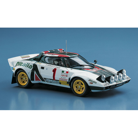 LANCIA STRATOS HF 1981 TOUR DE CORSE VAINQUEUR HASEGAWA 1/24°