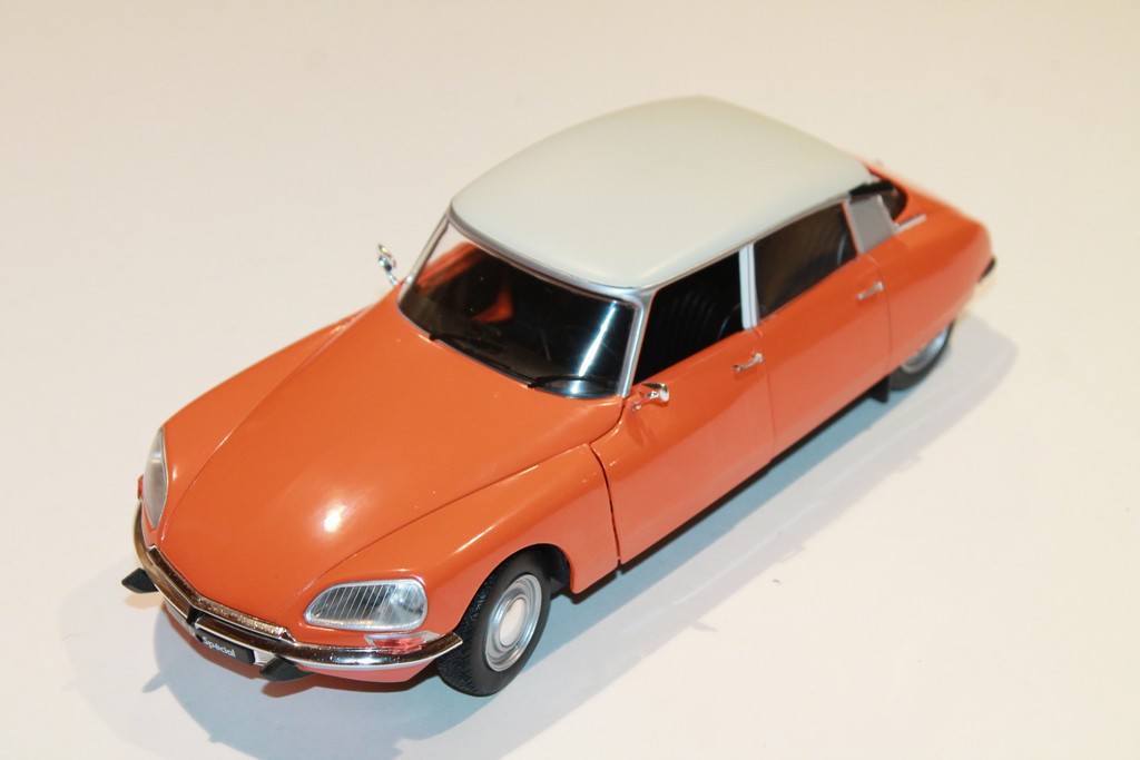 CITROEN DS D SPECIAL ORANGE 1972 SOLIDO 1/18