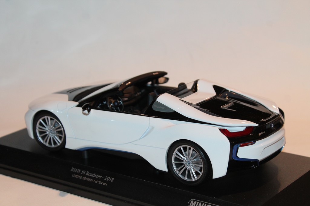 BMW I8 ROADSTER 2018 BLANCHE MINICHAMPS 1/18°