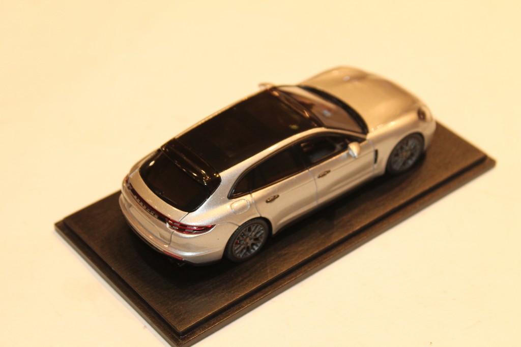 PORSCHE PANAMERA TURBO SPORT TURISMO 2018 SPARK 1/43°