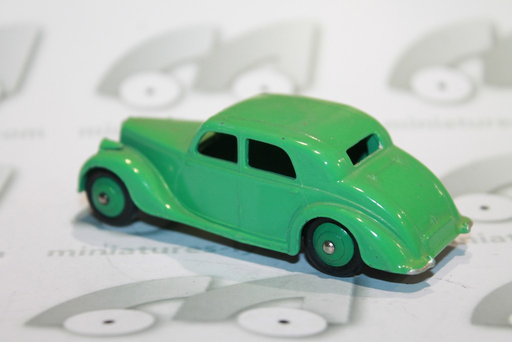 RILEY SALOON VERTE DINKY TOYS