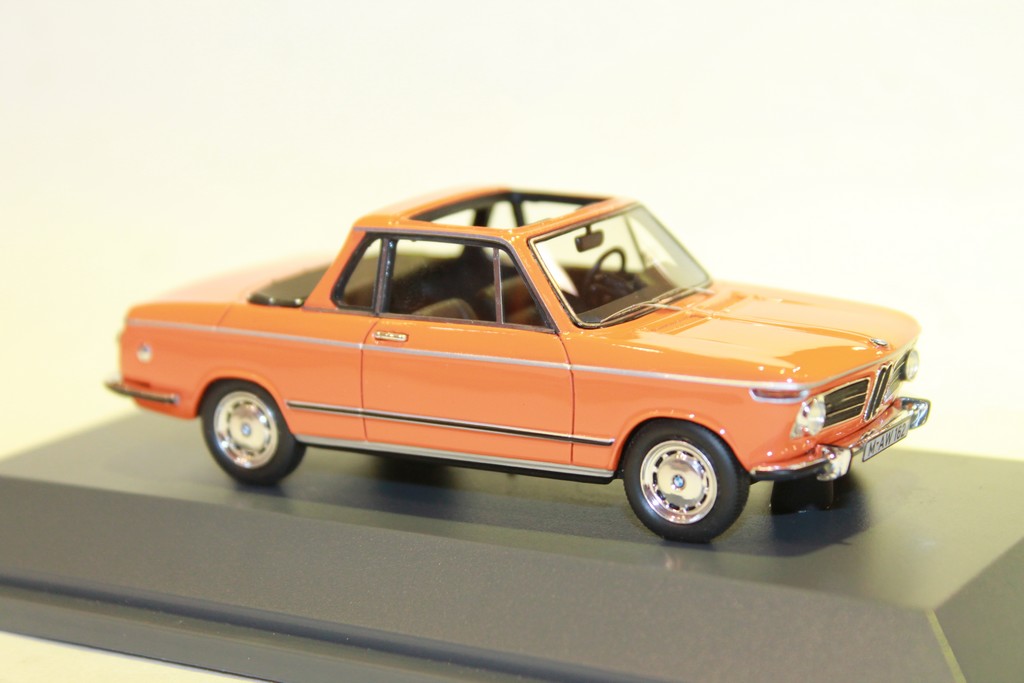 BMW 2002 CABRIOLET 2-2 (BAUR) ORANGE SCHUCO 2002