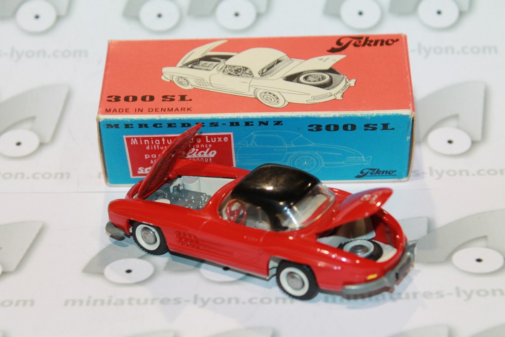 MERCEDES-BENZ 300 SL TEKNO