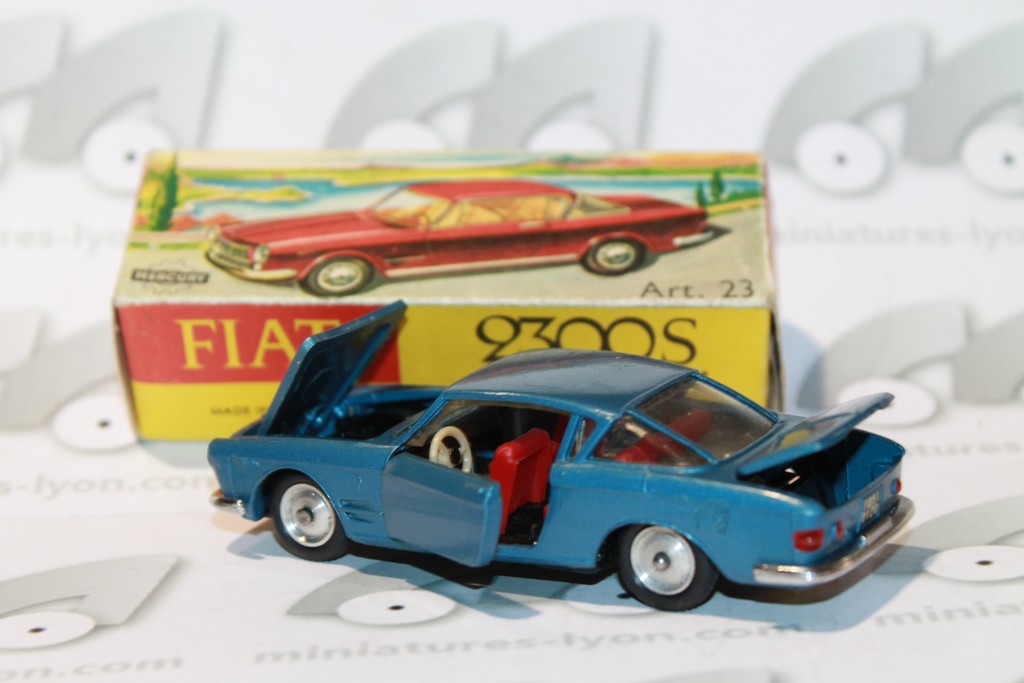 FIAT 2300 S COUPE BLEUE MERCURY