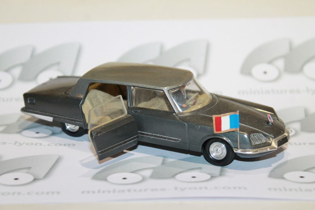 CITROEN DS PRESIDENTIELLE 1969 DINKY TOYS 1/43°