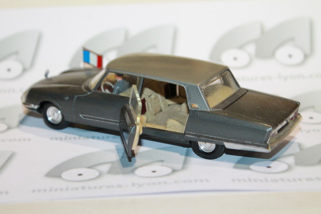 CITROEN DS PRESIDENTIELLE 1969 DINKY TOYS 1/43°