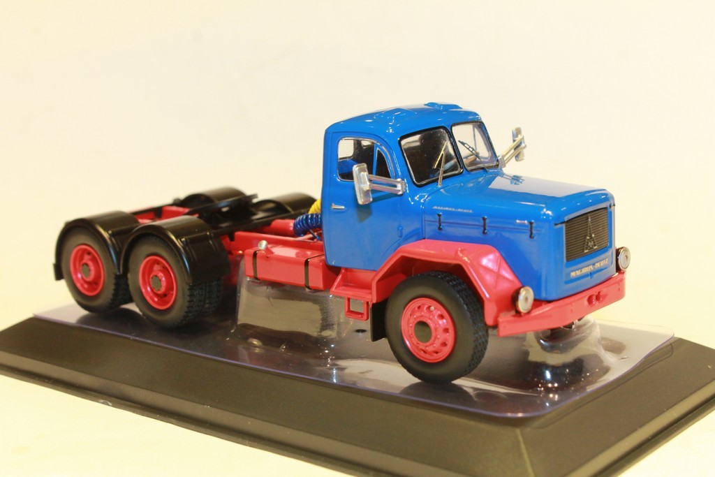 MAGIRUS-DEUTZ JUPITER 6x6 1960 IXO 1/43°