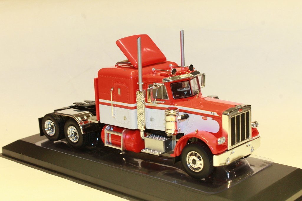 PETERBILT 359 1973 IXO 1/43°