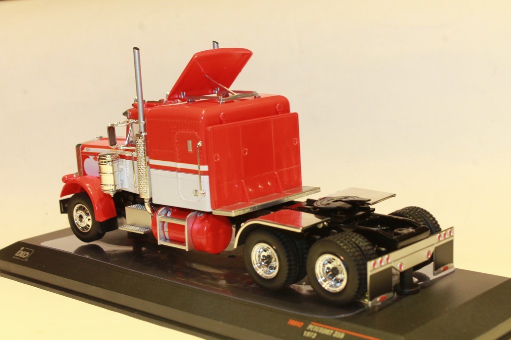 PETERBILT 359 1973 IXO 1/43°