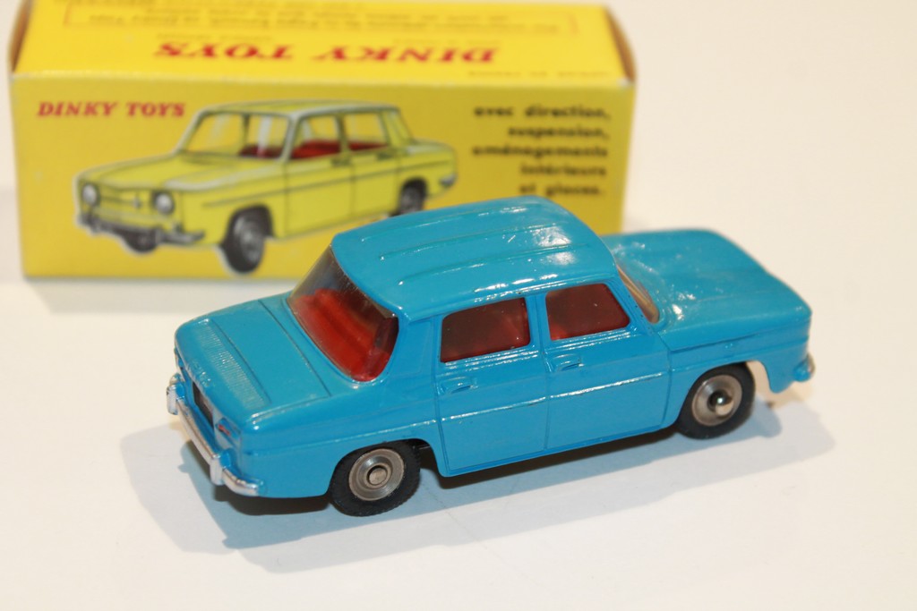 RENAULT 8 MAJOR BLEU DINKY TOYS 517