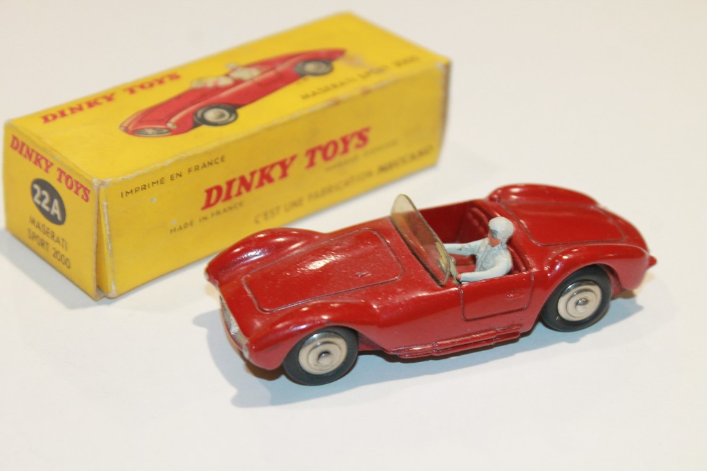 MASERATI A6 SPORT DINKY TOYS 22A