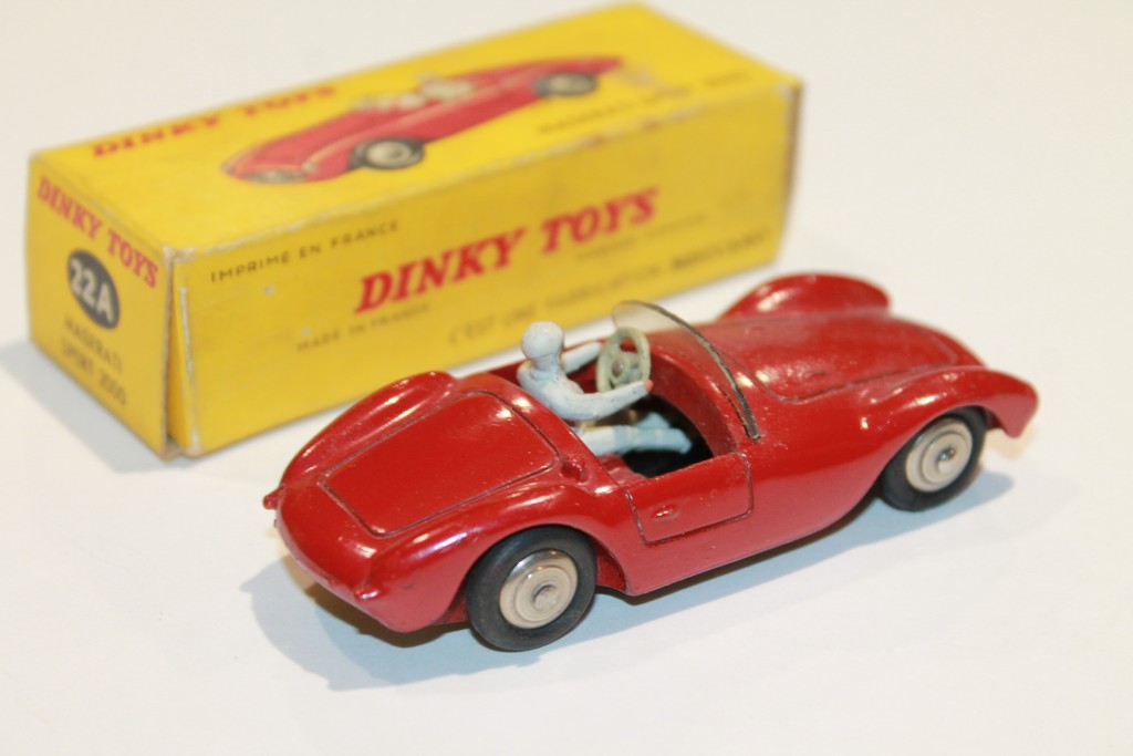 MASERATI A6 SPORT DINKY TOYS 22A
