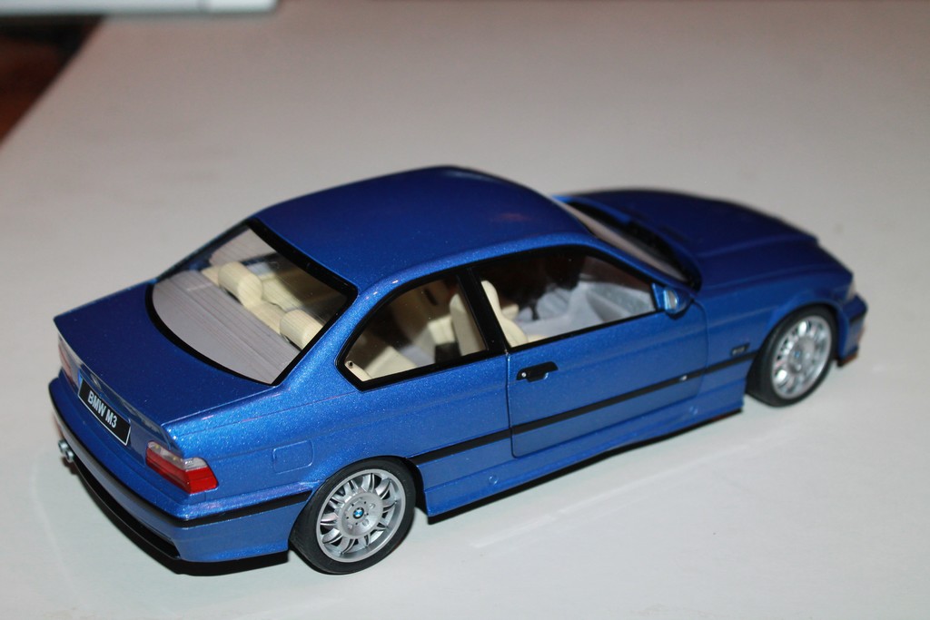 BMW M3 E36 COUPE 1990 BLEU SOLIDO 1/18