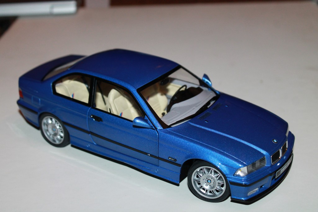 BMW M3 E36 COUPE 1990 BLEU SOLIDO 1/18°