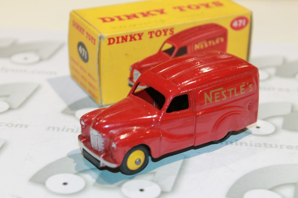 AUSTIN FOURGON NESTLE DINKY TOYS 1/43°