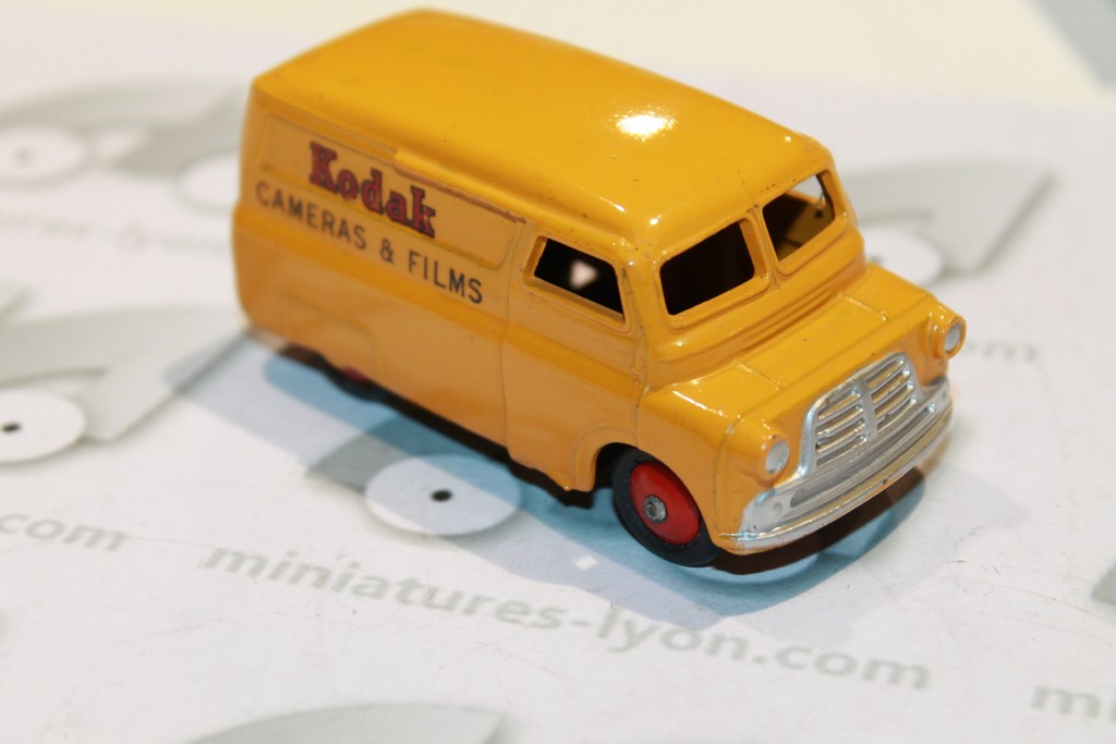 BEDFORD FOURGON KODAK DINKY TOYS 1/43°