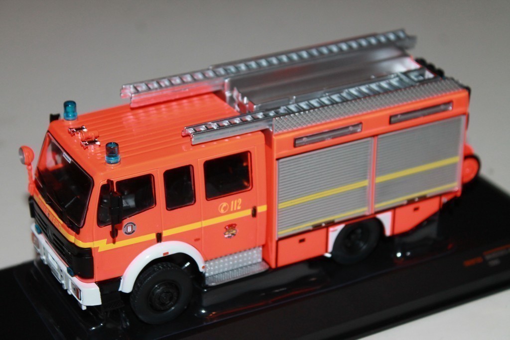 MERCEDES-BENZ LF 16/12 1995 IXO 1/43