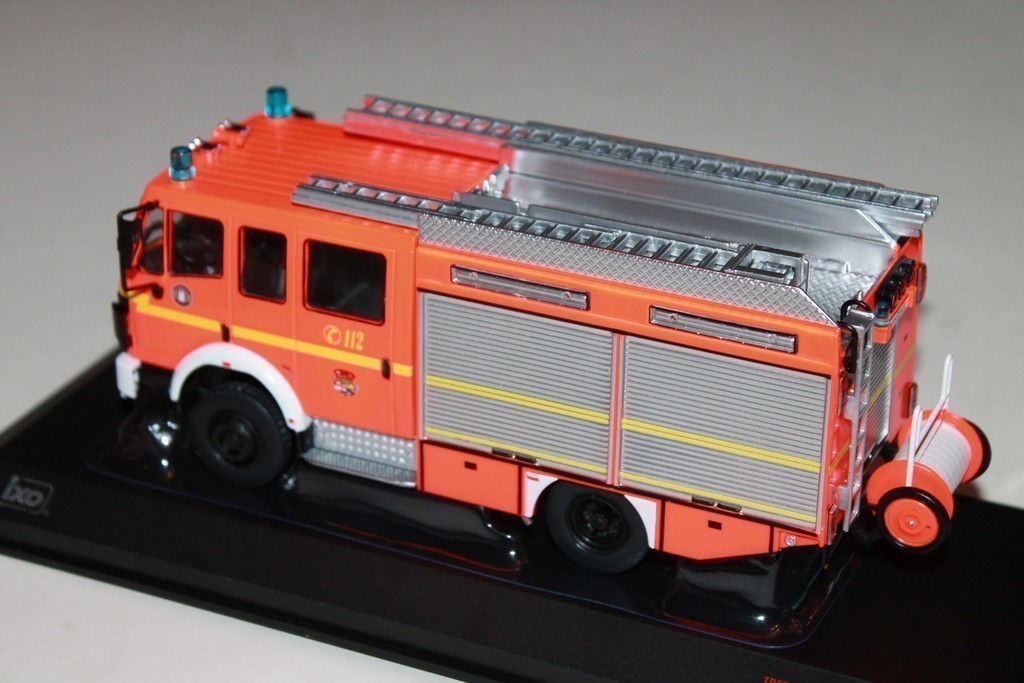 MERCEDES-BENZ LF 16/12 1995 IXO 1/43