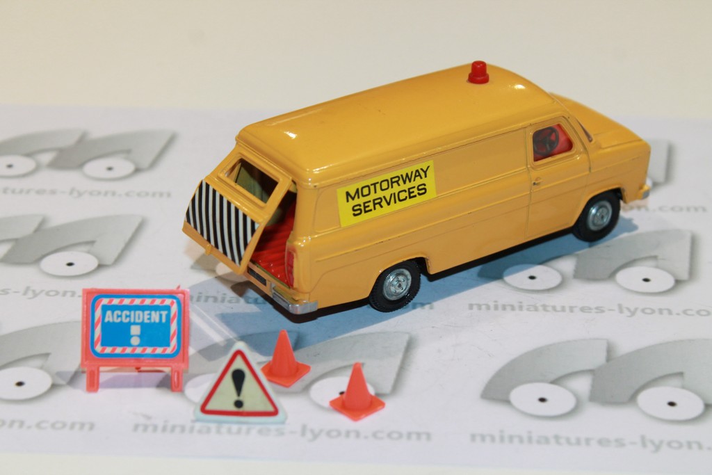 FORD TRANSIT MOTORWAY SERVICE 1960 DINKY TOYS 1/43°