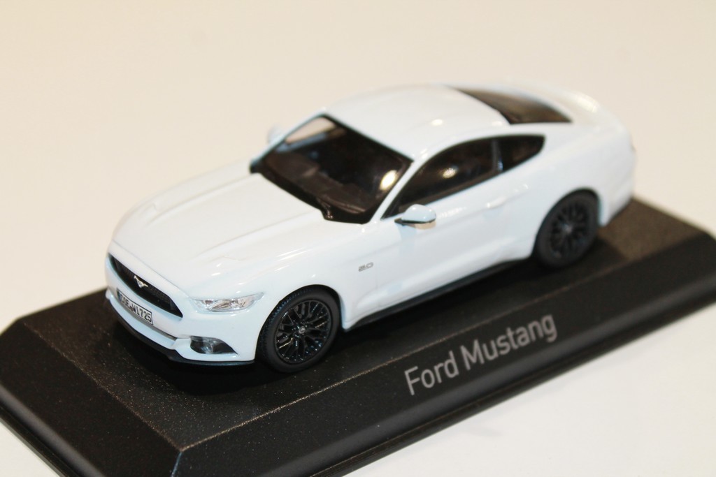 FORD MUSTANG 2015 NOREV 1/43°