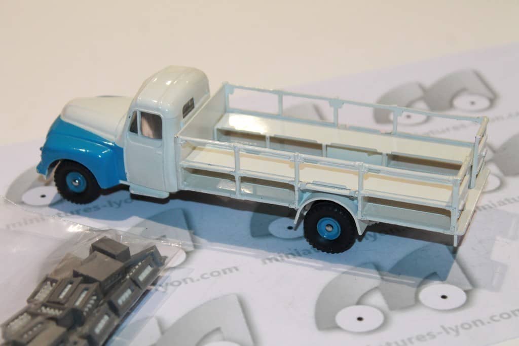 Atlas-Dinky Toys - 1:43 - Camion laitier 55 Citroën avec - Catawiki
