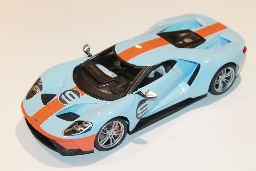 FORD GT "GULF" 2017 MAISTO 1/43°