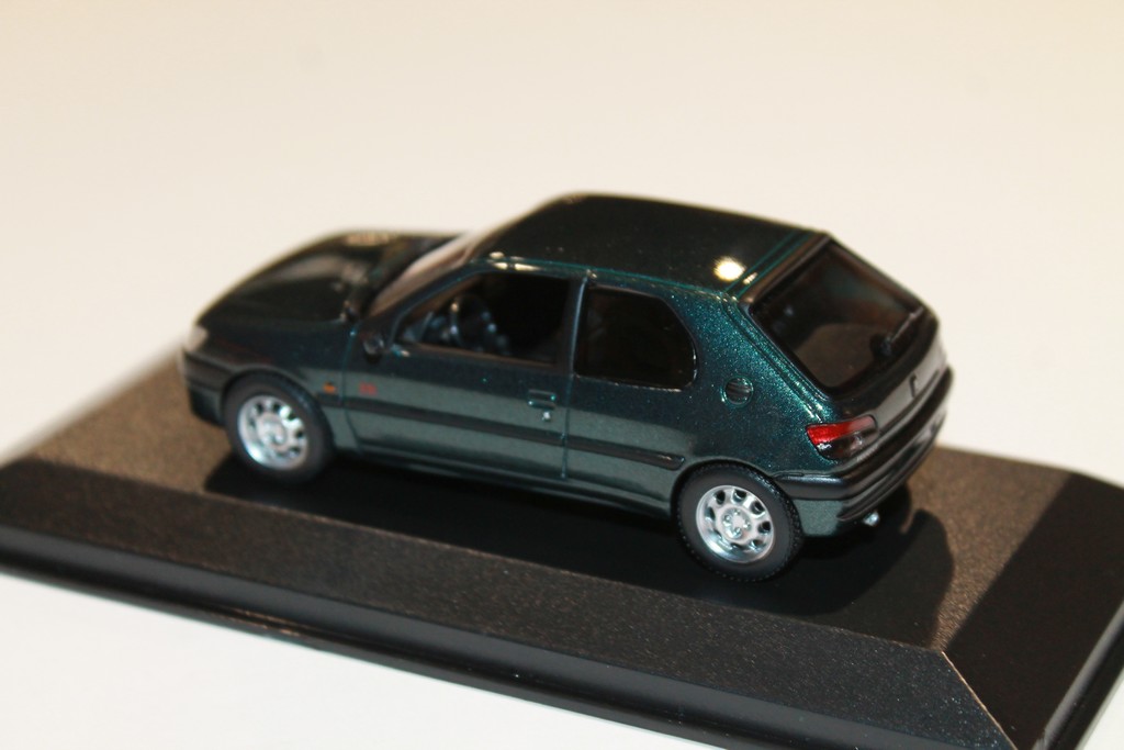 PEUGEOT 306 XS 1998 VERT METAL MAXICHAMPS 1/43°