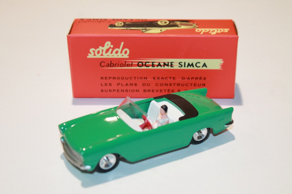 SIMCA OCEANE CABRIOLET VERTE 1961 SOLIDO 1/43°