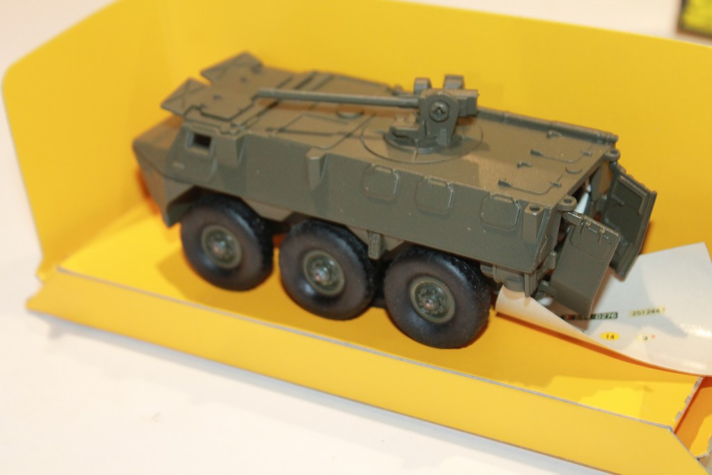 VAB 6X6 (SAVIEM-CREUSOT LOIRE) SOLIDO 1/43°