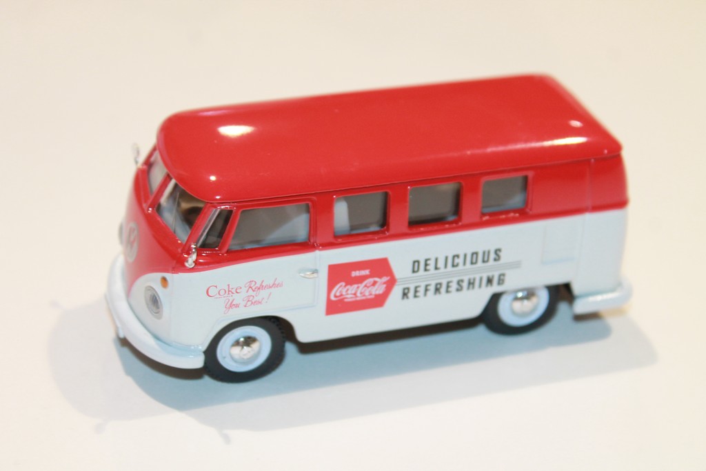 VOLKSWAGEN CAMPERVAN COCA COLA 1965 CORGI 1/43°