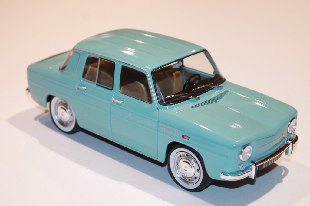 RENAULT 8 MAJOR BLEU CLAIR 1967 SOLIDO 1/18°