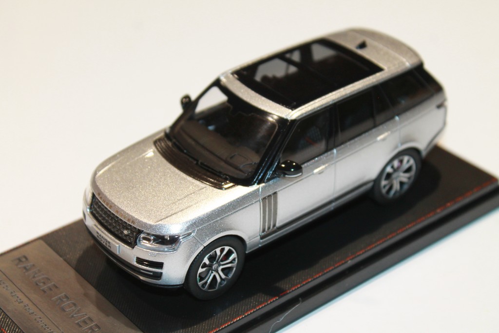 Range Rover font 5 Portes Maurice Bleu concessionnaire Modèle Échelle 1-43 NEUF en cas