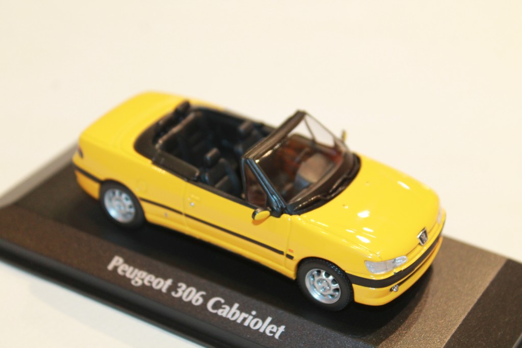 PEUGEOT 306 CAB JAUNE 1998 MAXICHAMPS 1/43°