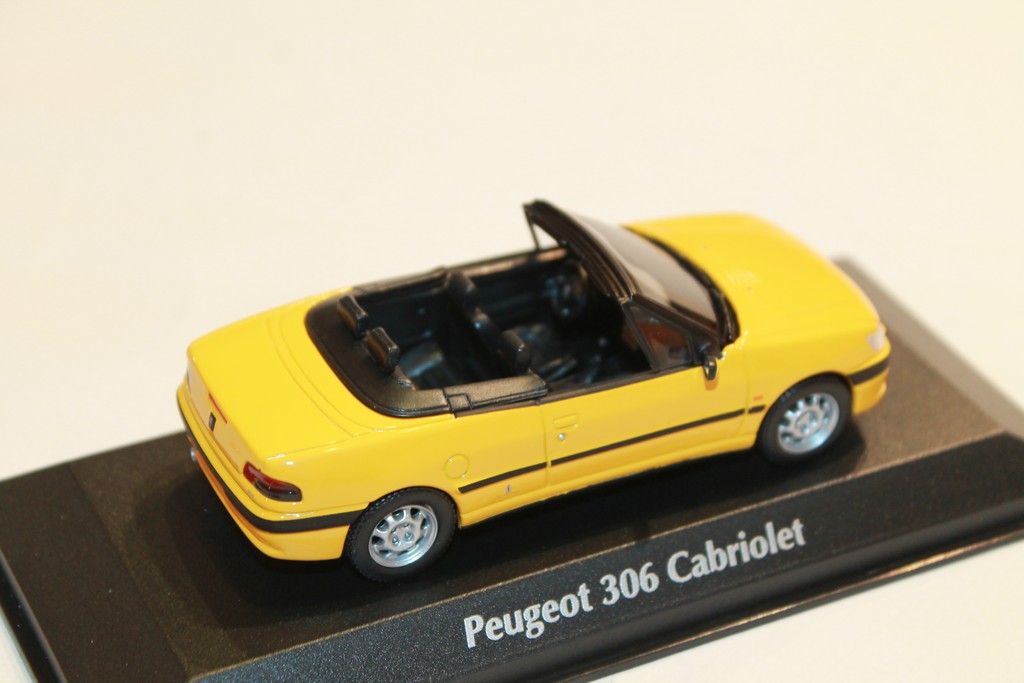 PEUGEOT 306 CAB JAUNE 1998 MAXICHAMPS 1/43°